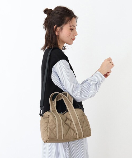 SHOO・LA・RUE(シューラルー)の「◆キルティング2WAYボストン(ボストンバッグ・レディース・ブラック/カーキ/ベージュ/ベージュ系その他2・00)」の9枚目の写真