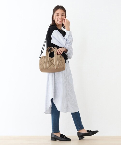 SHOO・LA・RUE(シューラルー)の「◆キルティング2WAYボストン(ボストンバッグ・レディース・ブラック/カーキ/ベージュ/ベージュ系その他2・00)」の11枚目の写真