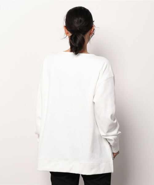 AVIREX（アヴィレックス）の「BRUSHED FABRIC PULL OVER/ ブラッシュファブリックプルーバー（Tシャツ/カットソー・レディース・オフホワイト/チャコール・FREE）」の4枚目の写真