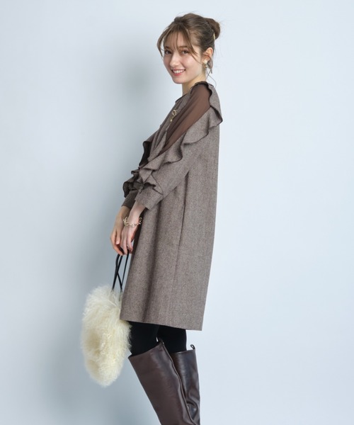 Apuweiser-riche（アプワイザーリッシェ）の「ラッフルスリーブミニ