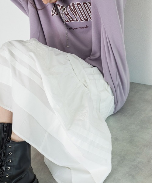 w closet（ダブルクローゼット）の「タック&レースティアードスカート（スカート・レディース・オフホワイト/ブラック・FREE）」の4枚目の写真