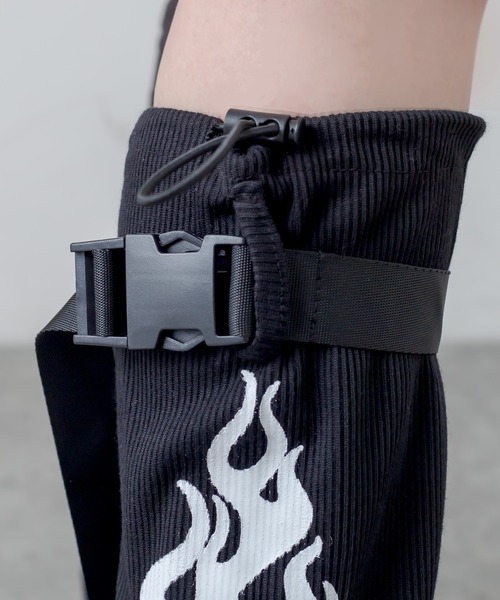 RASVOA（ラスボア）の「ファイヤーベルトレッグウォーマー（レッグウォーマー・レディース・ブラック・FREE）」の14枚目の写真