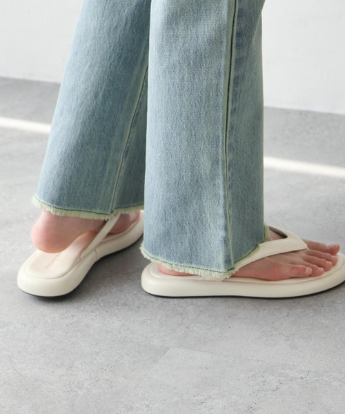 Chillfar（チルファー）の「フリンジフレアデニムパンツ（デニムパンツ・レディース・ブラック/サックスブルー/ブルー/アイボリー/ワンウォッシュ・SMALL/MEDIUM）」の8枚目の写真