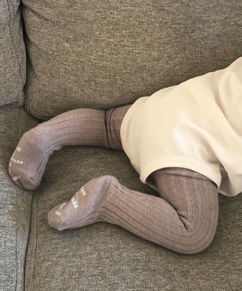 MAKE YOUR DAY(メイクユアデイ)の「ベビータイツ(その他ベビーウェア・キッズ・ライトグレー/ベージュ/オフホワイト/ピンク/グレイッシュブルー・70-80cm)」の4枚目の写真