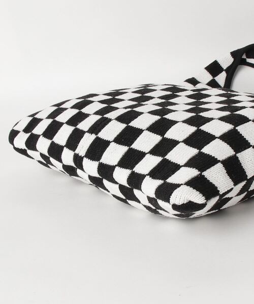 Figments（フィグメンツ）の「チェッカーニットショルダーバッグ（トートバッグ・レディース・ホワイト・FREE）」の5枚目の写真