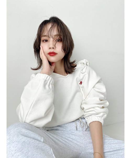 JUMELLE（ジュメロ）の「JMLロゴ刺繍フーディ（スウェット・レディース・ホワイト/ベージュ・FREE）」の2枚目の写真