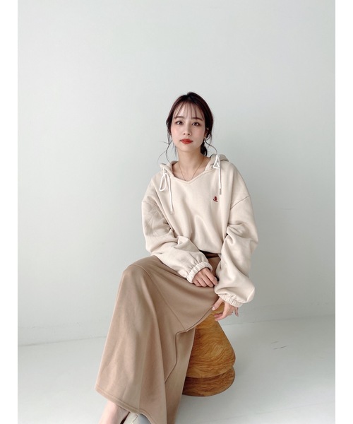 JUMELLE（ジュメロ）の「JMLロゴ刺繍フーディ（スウェット・レディース・ホワイト/ベージュ・FREE）」の16枚目の写真