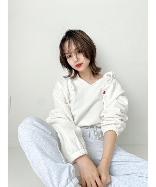 JUMELLE（ジュメロ）の「JMLロゴ刺繍フーディ（スウェット・レディース・ホワイト/ベージュ・FREE）」の3枚目の写真