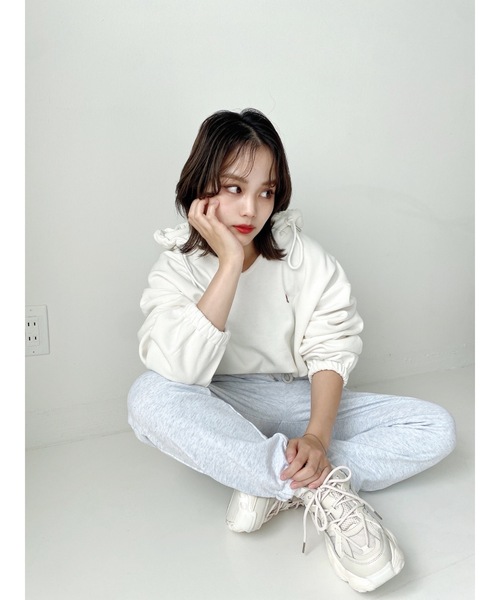 JUMELLE（ジュメロ）の「JMLロゴ刺繍フーディ（スウェット・レディース・ホワイト/ベージュ・FREE）」の11枚目の写真