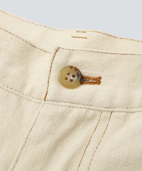 CONVERSE TOKYO（コンバーストウキョウ）の「デニムスラックスパンツ（デニムパンツ・メンズ・オフホワイト/インディゴブルー・LARGE/MEDIUM）」の14枚目の写真