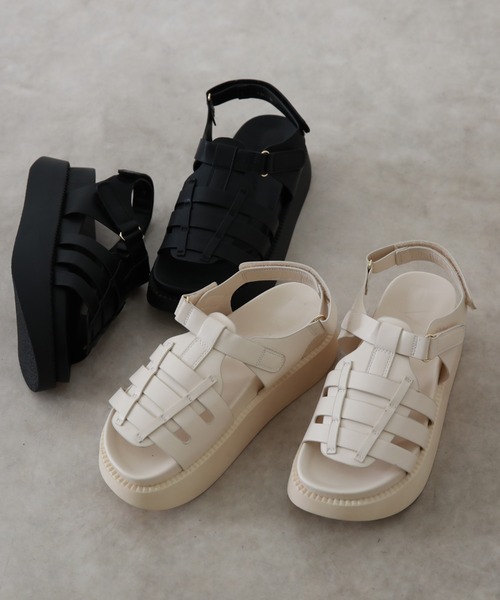 Cheek（チーク）の「ボリュームソールグルカサンダル（サンダル・レディース・ブラック/アイボリー・SMALL/MEDIUM/LARGE）」の2枚目の写真