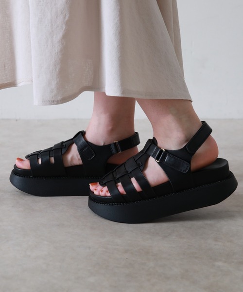 Cheek（チーク）の「ボリュームソールグルカサンダル（サンダル・レディース・ブラック/アイボリー・SMALL/MEDIUM/LARGE）」の11枚目の写真