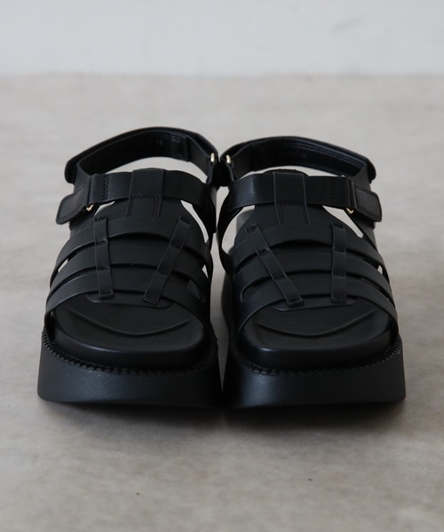 Cheek（チーク）の「ボリュームソールグルカサンダル（サンダル・レディース・ブラック/アイボリー・SMALL/MEDIUM/LARGE）」の13枚目の写真