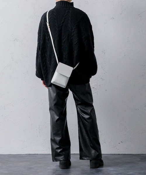 Adoon plain（アドーンプレーン）の「【Adoon plain】ショルダーバッグ（ショルダーバッグ・メンズ・ホワイト/ブラック/グレー・FREE）」の12枚目の写真