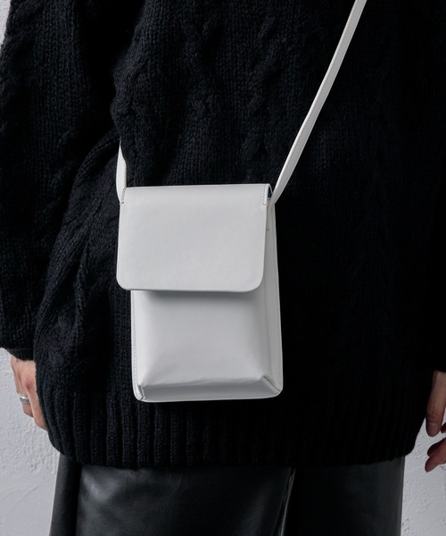 Adoon plain（アドーンプレーン）の「【Adoon plain】ショルダーバッグ（ショルダーバッグ・メンズ・ホワイト/ブラック/グレー・FREE）」の9枚目の写真