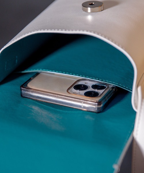 Adoon plain（アドーンプレーン）の「【Adoon plain】ショルダーバッグ（ショルダーバッグ・メンズ・ホワイト/ブラック/グレー・FREE）」の14枚目の写真