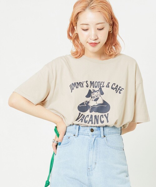 FREAK'S STORE(フリークスストア)の「【WEB限定】JIMMY'S MOTEL CAFE Tシャツ(Tシャツ/カットソー・レディース・ナチュラル/ブラック/ブルー/パープル・フリ-)」の3枚目の写真