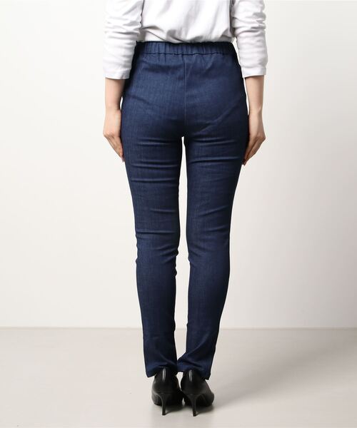 PICCIN(ピッチン)の「センタースリットストレッチデニムパンツ(デニムパンツ・レディース・ネイビー/ブルー・M)」の13枚目の写真