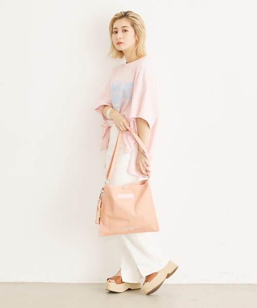 MILKFED.（ミルクフェド）の「DEFORMED LOGO BIG TOP（Tシャツ/カットソー・レディース・ホワイト/ブラック/ライトピンク・ONE SIZE）」の22枚目の写真