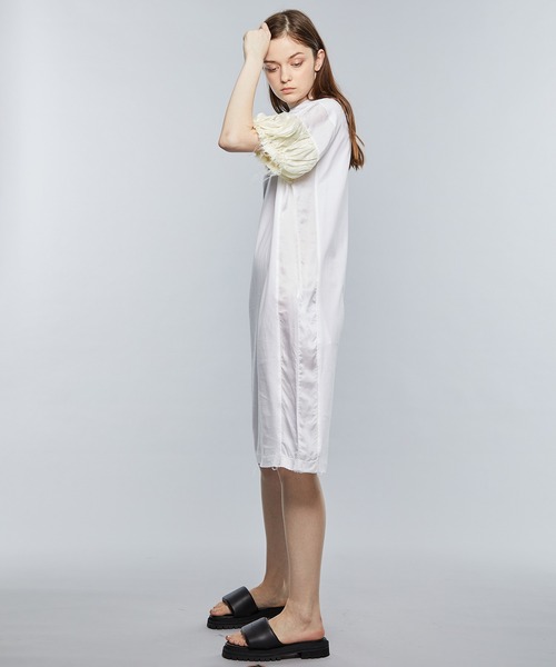 TOGA PULLA(トーガ プルラ)の「【TOGA PULLA/トーガプルラ】キュプラジャージードレス TP21-JH286(ワンピース・レディース・ホワイト/ブラック・36)」の12枚目の写真