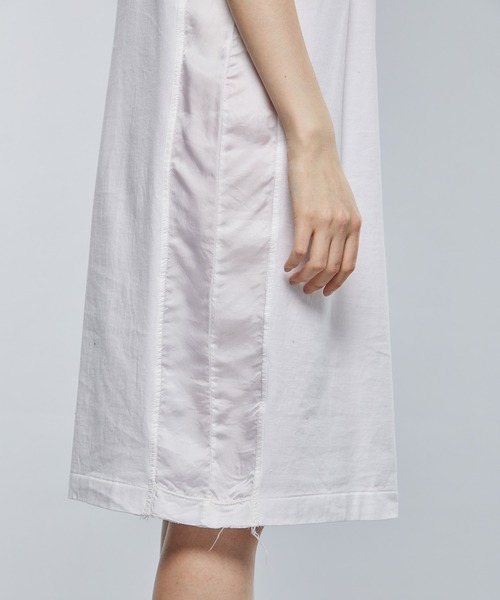 TOGA PULLA(トーガ プルラ)の「【TOGA PULLA/トーガプルラ】キュプラジャージードレス TP21-JH286(ワンピース・レディース・ホワイト/ブラック・36)」の20枚目の写真