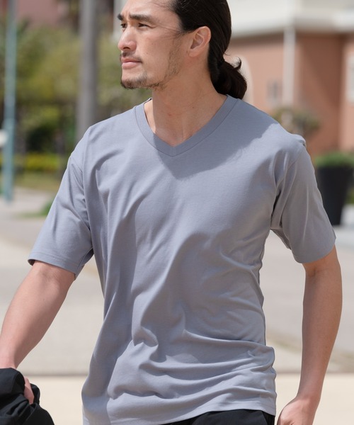 Blue Standard （ブルースタンダード）の「【BLUE STANDARD/ブルースタンダード】汗染みの目立ちにくいTシャツ ゼロステイン　撥水性　UVカット VネックTシャツ（Tシャツ/カットソー・メンズ・ホワイト/チャコールグレー/ブラック/ネイビー/グレー/オリーブ/ブルー/ライトベージュ・SMALL/MEDIUM/LARGE/X-LARGE）」の4枚目の写真