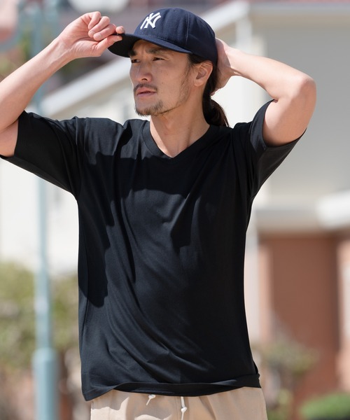 Blue Standard （ブルースタンダード）の「【BLUE STANDARD/ブルースタンダード】汗染みの目立ちにくいTシャツ ゼロステイン　撥水性　UVカット VネックTシャツ（Tシャツ/カットソー・メンズ・ホワイト/チャコールグレー/ブラック/ネイビー/グレー/オリーブ/ブルー/ライトベージュ・SMALL/MEDIUM/LARGE/X-LARGE）」の2枚目の写真