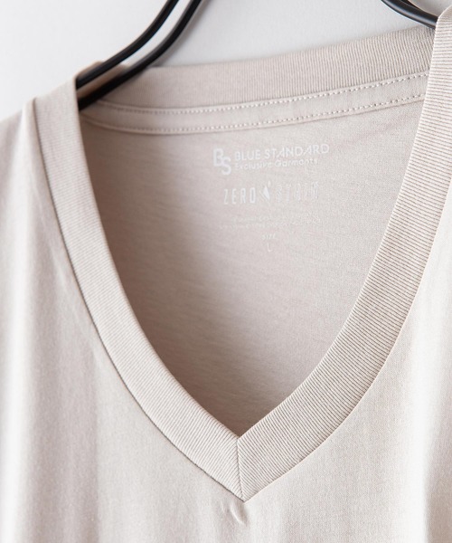 Blue Standard （ブルースタンダード）の「【BLUE STANDARD/ブルースタンダード】汗染みの目立ちにくいTシャツ ゼロステイン　撥水性　UVカット VネックTシャツ（Tシャツ/カットソー・メンズ・ホワイト/チャコールグレー/ブラック/ネイビー/グレー/オリーブ/ブルー/ライトベージュ・SMALL/MEDIUM/LARGE/X-LARGE）」の10枚目の写真