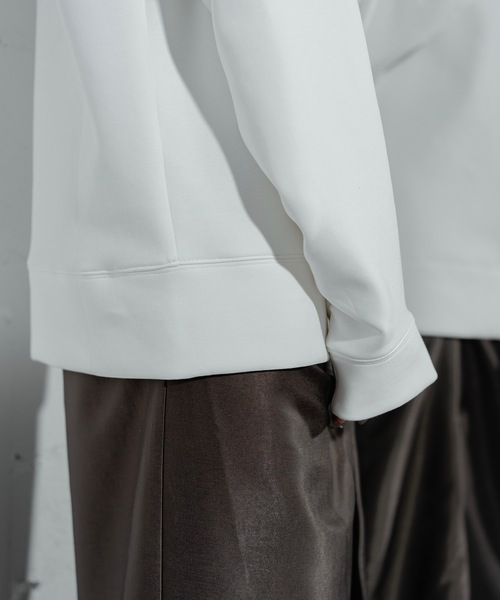 ANOGH（アノフ）の「CUTTING SWEAT PO（スウェット・レディース・ホワイト/バーガンディー・FREE）」の3枚目の写真