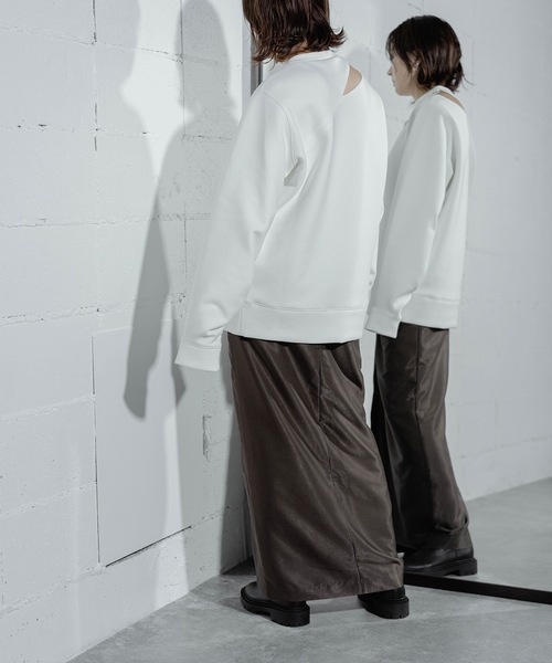 ANOGH（アノフ）の「CUTTING SWEAT PO（スウェット・レディース・ホワイト/バーガンディー・FREE）」の7枚目の写真