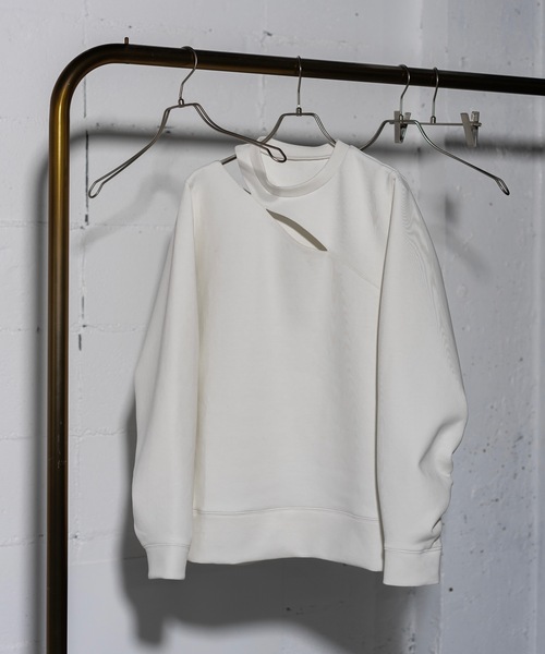 ANOGH（アノフ）の「CUTTING SWEAT PO（スウェット・レディース・ホワイト/バーガンディー・FREE）」の8枚目の写真