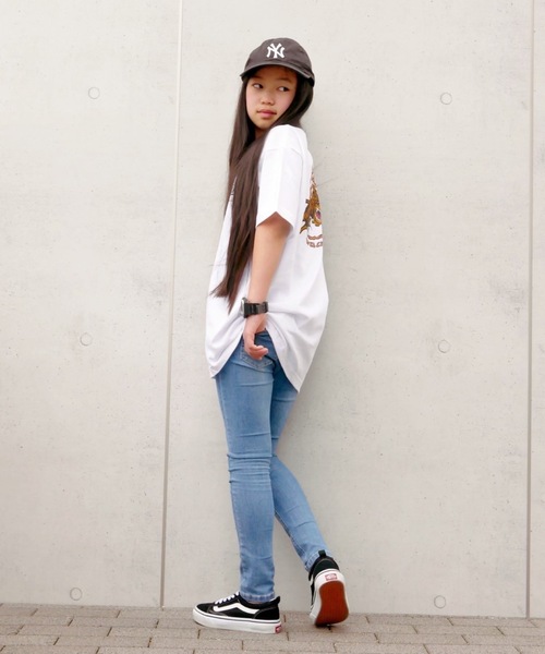 ムラサキスポーツ by 花音（ムラサキスポーツバイカノン）の「【ムラサキスポーツ別注】SANTACRUZ/サンタクルーズ × 花音(かのん)監修アイテム ルーズシルエット バックプリントTシャツ 22S626-42（Tシャツ/カットソー・キッズ・ホワイト/レッド/グリーン・130cm/140cm/150cm/160cm）」の5枚目の写真