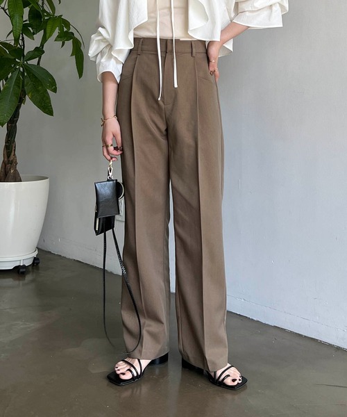 CAPRICIEUX LE'MAGE（カプリシューレマージュ）の「ローウエストスラックスパンツ（スラックス・レディース・ベージュ/ブラウン/グレー/ブラック・38/36）」の6枚目の写真