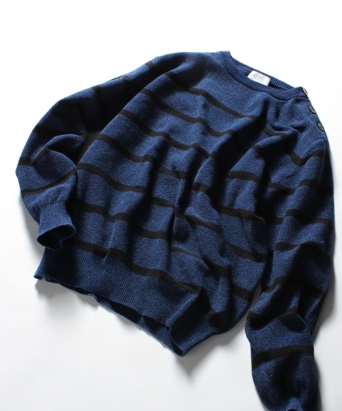 EDIFICE（エディフィス）の「 ◇INDIGO / インディゴ : ボーダークルーネック カタボタンニット （ニット/セーター・メンズ・ブルー/ネイビー・44/48/46）」の7枚目の写真