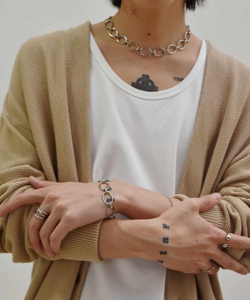 LHME（エルエイチエムイー）の「【WEB限定】”Gleam”オーバルチャンキーチェーンブレスレット/サージカルステンレス（金属アレルギー対応）【LHME / エルエイチエムイー】（ブレスレット・レディース・シルバー/ゴールド・ONE SIZE）」の13枚目の写真