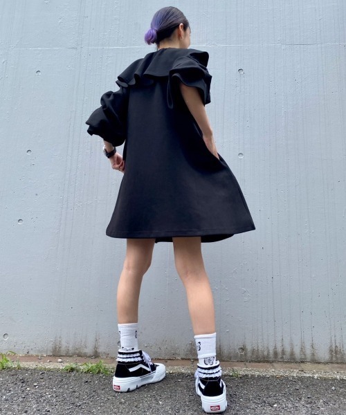 Candy Stripper(キャンディストリッパー)の「VOLUME COLLAR ワンピース(ワンピース・レディース・ブラック/ピンク/ヘザーグレー・2)」の21枚目の写真