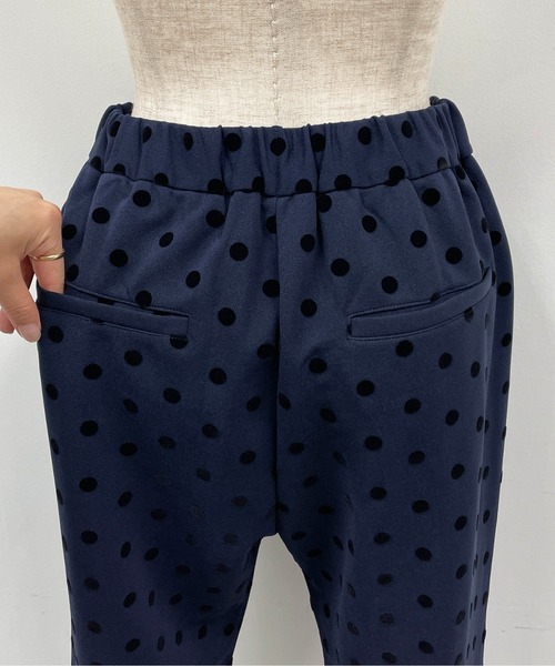 PICCIN（ピッチン）の「フロッキードットストレッチパンツ（その他パンツ・レディース・ブラック/ネイビー/ダークブルー・S/M）」の8枚目の写真