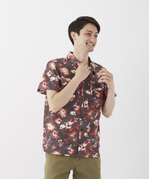 RUSTY(ラスティ)の「RUSTY/ラスティ シャツ メンズ ストレッチ 総柄 ベンチレーション ポケット付き 前開き リゾート 半袖 シャツ(シャツ/ブラウス・メンズ・ブラック/レッド・M/L/XL)」の14枚目の写真