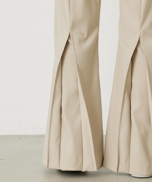MILKFED.（ミルクフェド）の「INVERTED BOX PLEAT PANTS（その他パンツ・レディース・ブラック/オフホワイト・S/M）」の15枚目の写真