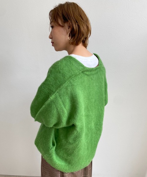 LHELBIE（レルビエ）の「シャギーニットカーディガン（カーディガン/ボレロ・レディース・ベージュ/ネイビー/オフホワイト/グリーン/パープル/グレイッシュブルー/ピンク・M）」の20枚目の写真