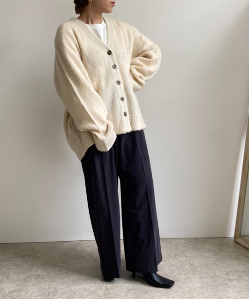 LHELBIE（レルビエ）の「シャギーニットカーディガン（カーディガン/ボレロ・レディース・ベージュ/ネイビー/オフホワイト/グリーン/パープル/グレイッシュブルー/ピンク・M）」の22枚目の写真