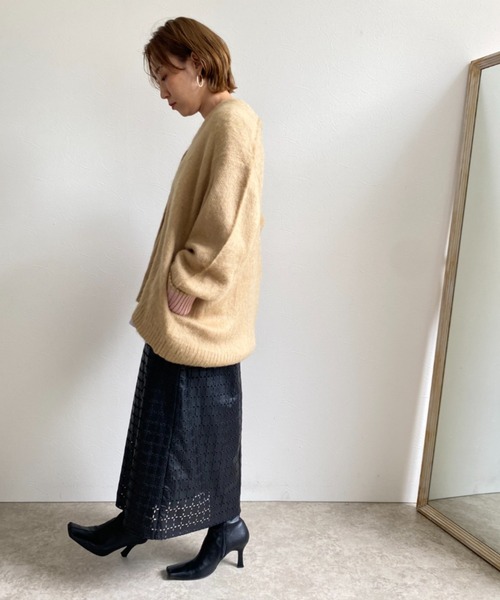 LHELBIE（レルビエ）の「シャギーニットカーディガン（カーディガン/ボレロ・レディース・ベージュ/ネイビー/オフホワイト/グリーン/パープル/グレイッシュブルー/ピンク・M）」の15枚目の写真