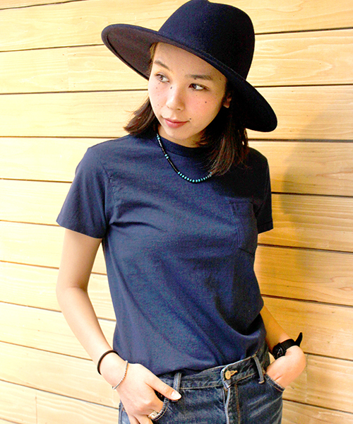 FREAK'S STORE(フリークスストア)の「Velva Sheen/ベルバシーン クルーポケットTシャツ(Tシャツ/カットソー・レディース・ホワイト/グレー/ブラック/ネイビー/レッド/ブルーグリーン・フリ-)」の5枚目の写真