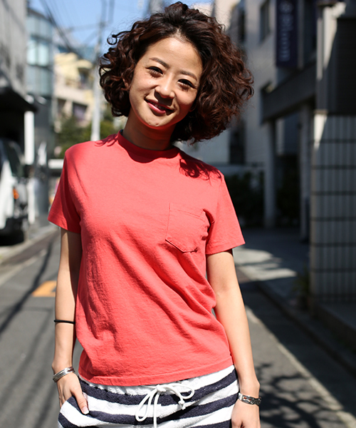 FREAK'S STORE(フリークスストア)の「Velva Sheen/ベルバシーン クルーポケットTシャツ(Tシャツ/カットソー・レディース・ホワイト/グレー/ブラック/ネイビー/レッド/ブルーグリーン・フリ-)」の1枚目の写真