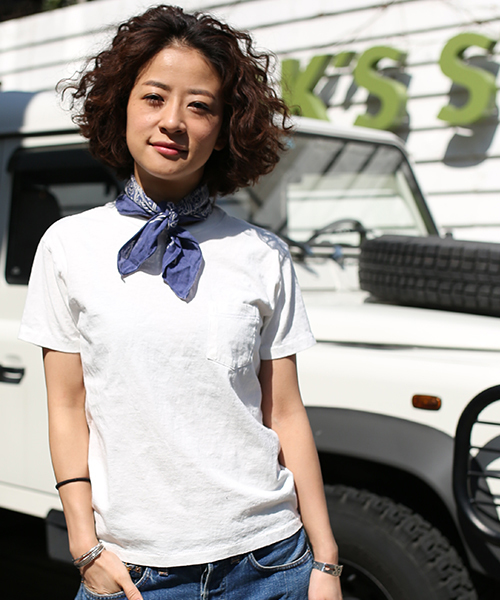 FREAK'S STORE(フリークスストア)の「Velva Sheen/ベルバシーン クルーポケットTシャツ(Tシャツ/カットソー・レディース・ホワイト/グレー/ブラック/ネイビー/レッド/ブルーグリーン・フリ-)」の2枚目の写真