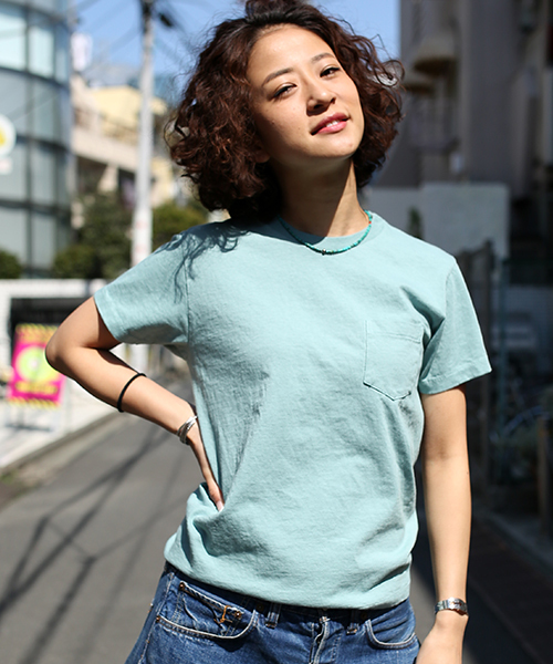 FREAK'S STORE(フリークスストア)の「Velva Sheen/ベルバシーン クルーポケットTシャツ(Tシャツ/カットソー・レディース・ホワイト/グレー/ブラック/ネイビー/レッド/ブルーグリーン・フリ-)」の6枚目の写真