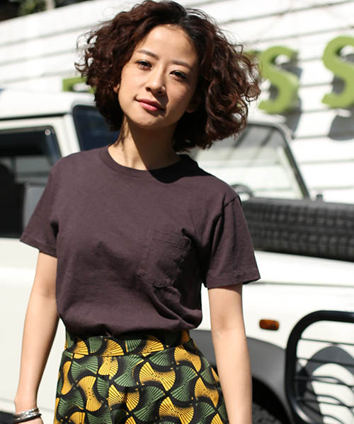 FREAK'S STORE(フリークスストア)の「Velva Sheen/ベルバシーン クルーポケットTシャツ(Tシャツ/カットソー・レディース・ホワイト/グレー/ブラック/ネイビー/レッド/ブルーグリーン・フリ-)」の3枚目の写真