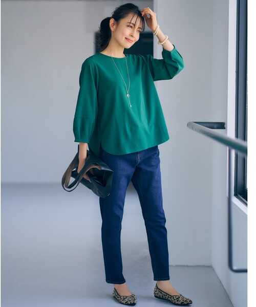SHOO・LA・RUE（シューラルー）の「◆程よいシルエットでどんなスタイルにもマッチ！デニム テーパードパンツ（デニムパンツ・レディース・ブルー/ダークネイビー・01/02/03/04/05/10）」の10枚目の写真