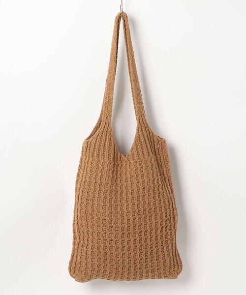 florist（フローリスト）の「【A4収納可】編みニットトートバッグ（トートバッグ・レディース・オフホワイト/ベージュ/キャメル/モカ/ブラック・FREE）」の7枚目の写真