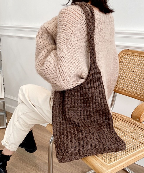 florist（フローリスト）の「【A4収納可】編みニットトートバッグ（トートバッグ・レディース・オフホワイト/ベージュ/キャメル/モカ/ブラック・FREE）」の22枚目の写真